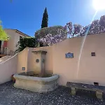 Сasa de vacaciones Terrasse Tropez Tiny House With Pool & Sea View *