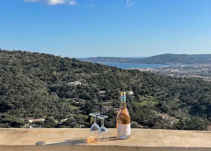 Hébergement de vacances Terrasse Tropez Tiny House With Pool & Sea View
