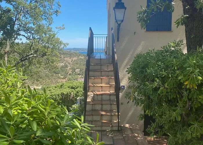 Terrasse Tropez Tiny House With Pool & Sea View * Grimaud